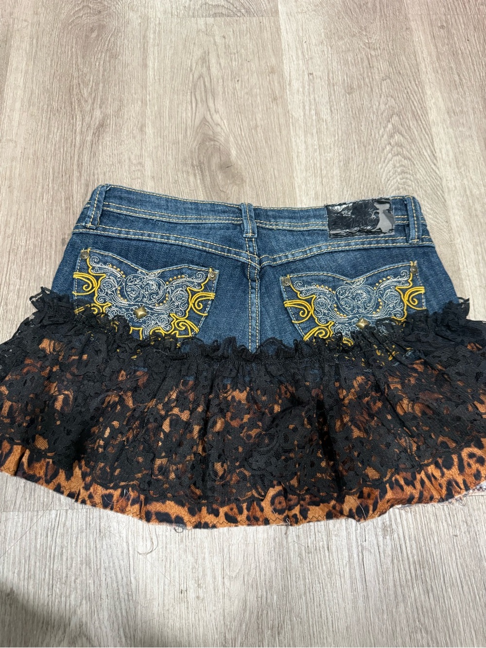 Apple Bottoms Denim Mini Skirt with Black Lace & Leopard Ruffle vintage Y2K rare